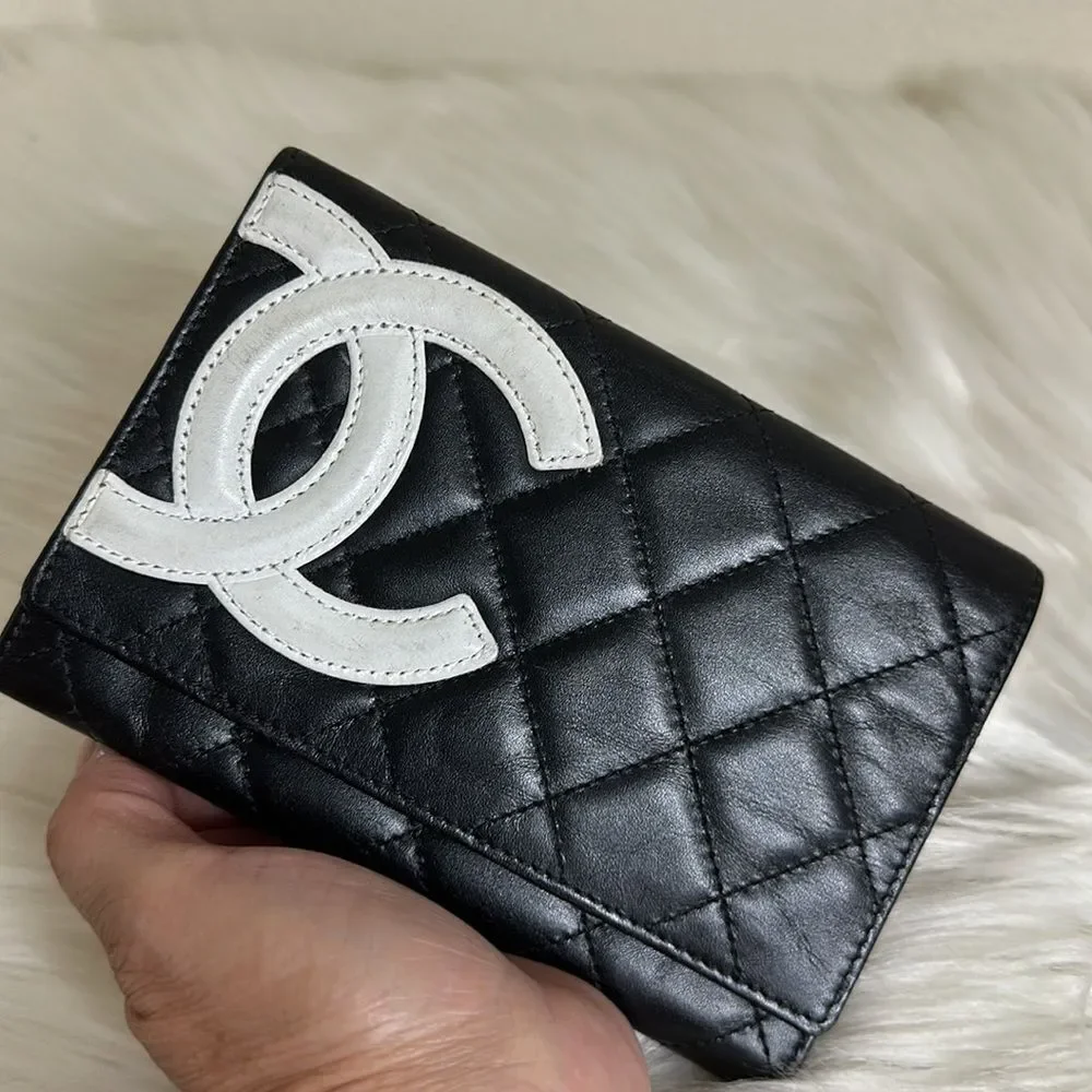 💯Authentic Chanel Cambon Bifokd Wallet🍀